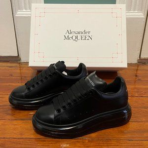 ALEXANDER MCQUEEN Larry Black Clear Oversize Sole Sneakers